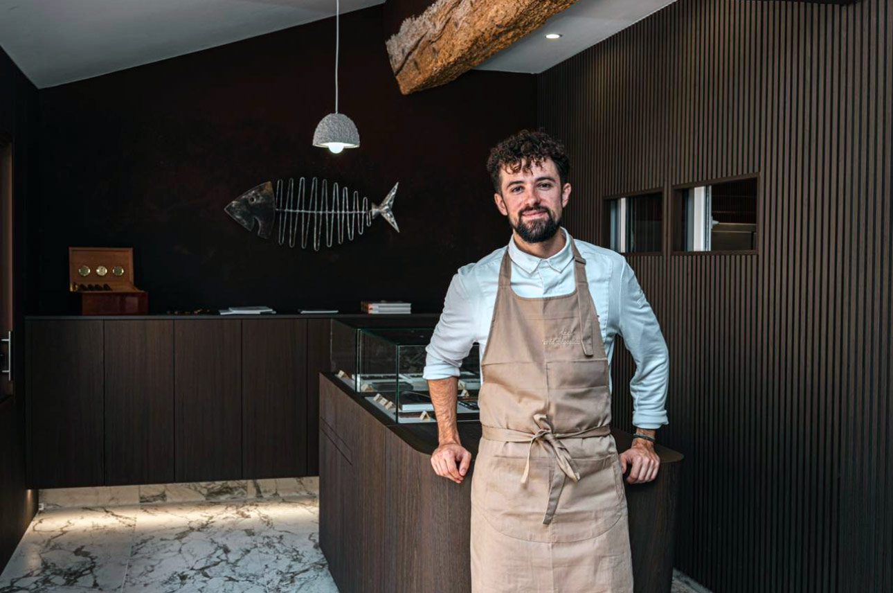 Le chocolatier Axel Goujon dans sa boutique